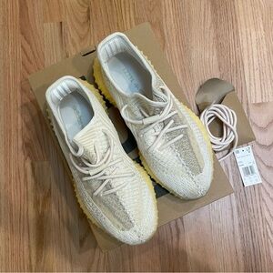 Yeezy Boost 350 V2 sneakers - color Natural